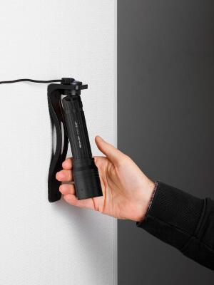 Solidline ST5R Şarjlı El Feneri - 4
